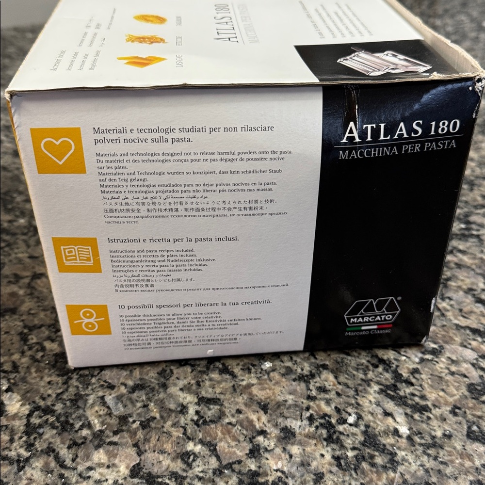 Marcato Atlas 180 Pasta Maker with cutter and hand crank NWT - Picture 8 of 11